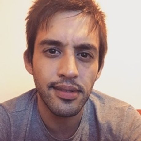 Luch1nst エロティックモデル 画像