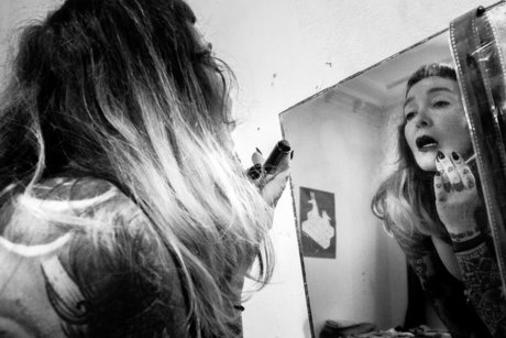 Mistress Lola Noir スター xxx アーカイブ