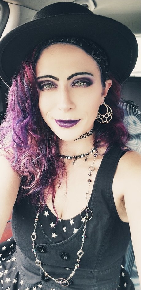 Mistress Lilith Rose 完璧なスター 画像