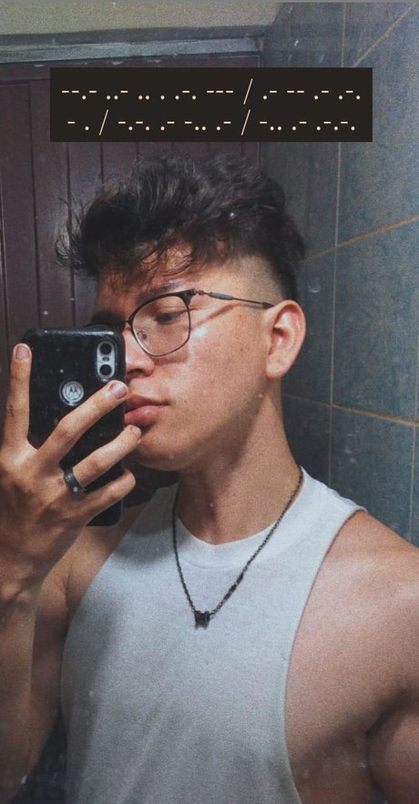 Jes s Laid ポルノモデル 写真