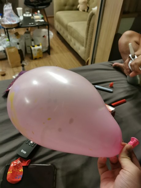 オイルを塗った巨乳オンリーファンズ ホットxxx 写真