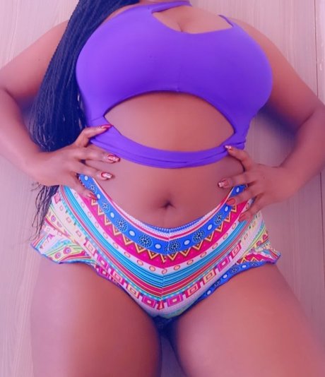 Sweet Ebony セクシーなポルノスター 画像