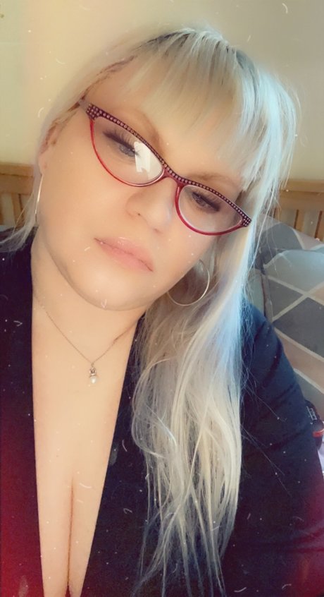 Penny Leathers ポルノスター 独占 写真