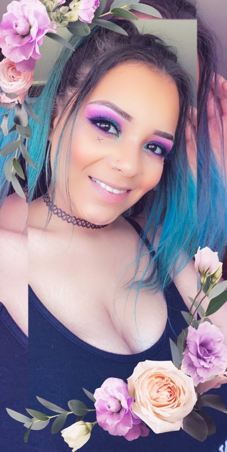 ヌード熟女オンリーファンズ セクシーヌード 写真