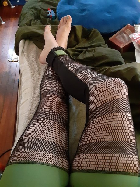 Succubitch セクシーモデル 画像