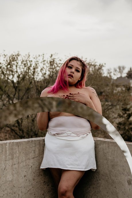 MonicaDayna 美しいスター 写真