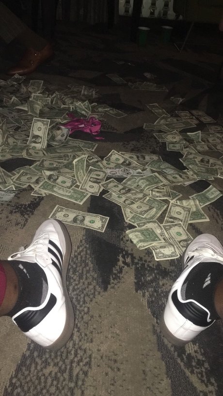 Manny Musa 素敵なスター 画像