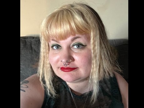 Calliope Quinn セクシーモデル 画像