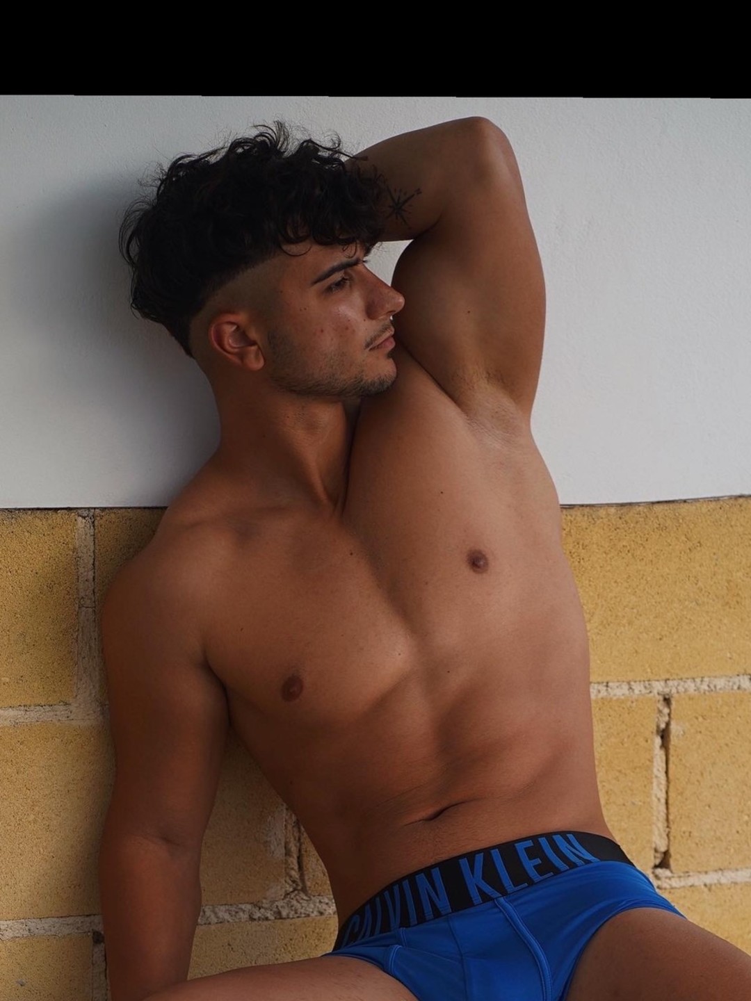 Exotic Boy 20 CM_ 裸のポルノスター 画像