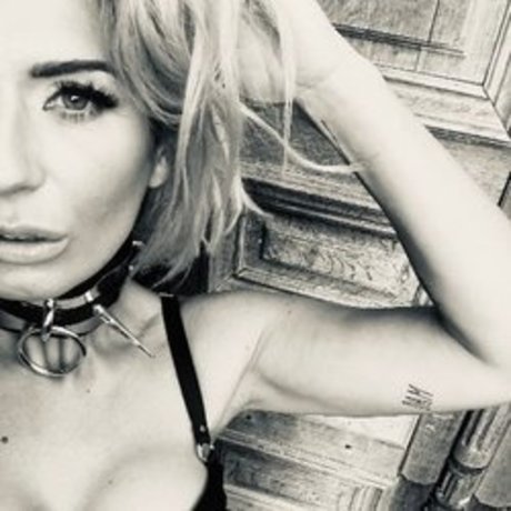 MOTHER COCK DESTROYER ポルノスター トップ 写真