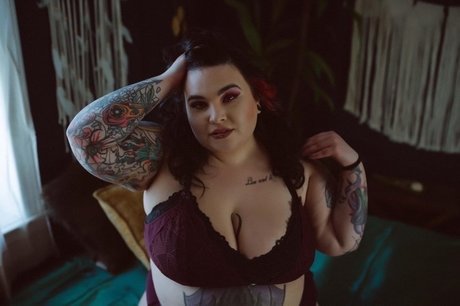 ghoulbabe13 アート女優 写真