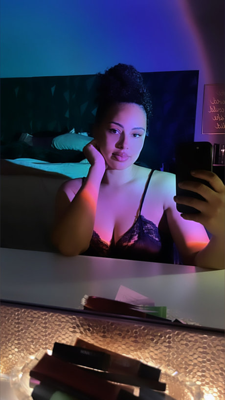 Brinna Babe VIP エロティックモデル アーカイブ