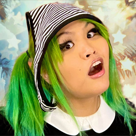 Genesis Green 完璧なモデル アーカイブ