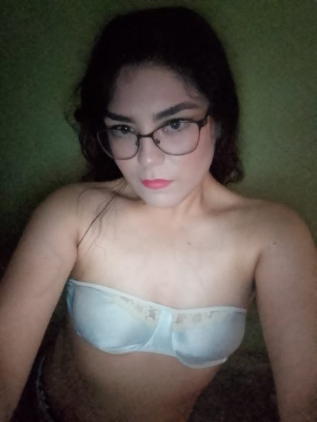 Criseyda Wong 無料のポルノスター ギャラリー