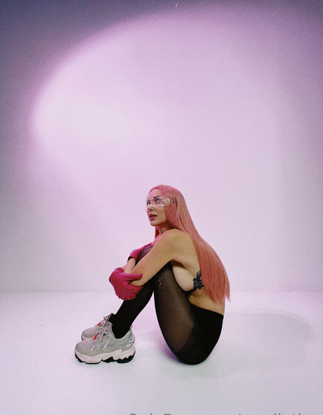 scarlletlee ポルノスター アート 画像