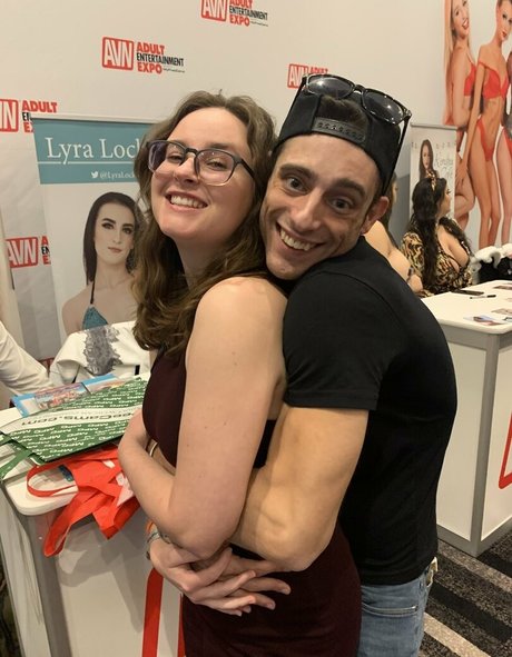 モデルファックオンリーファンズ ヌード 画像