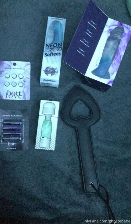 ghostebabe 独占スター 写真