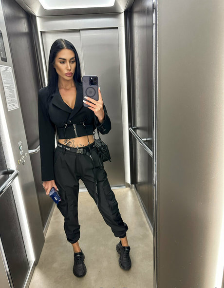 mari mis 完璧な女優 画像