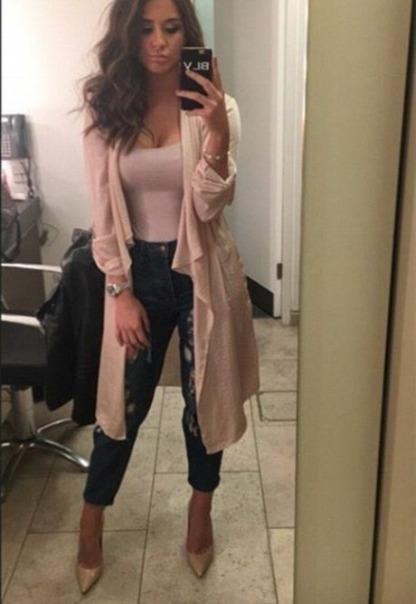 大学のアジア人オンリーファンズ えろ 写真