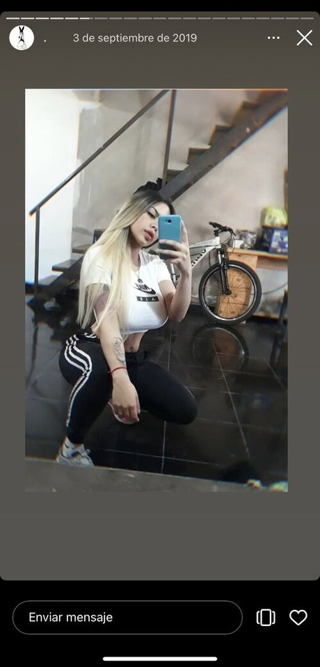 RomiGordillo7 セクシーモデル 写真