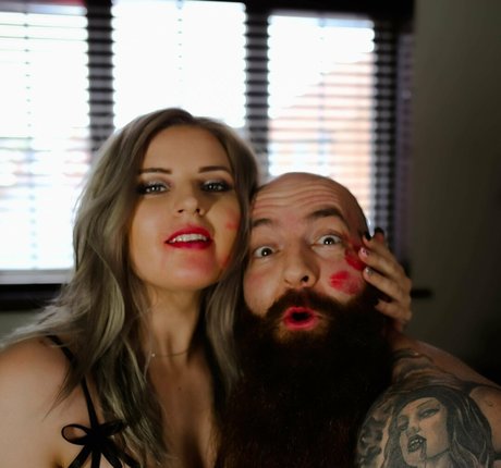 babemeetsbeardfree ポルノスター 裸 写真