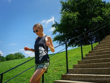 Brawniebee ポルノスター 素敵 写真