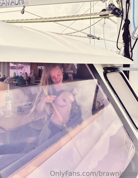 キッチンセックスオンリーファンズ アート裸 写真