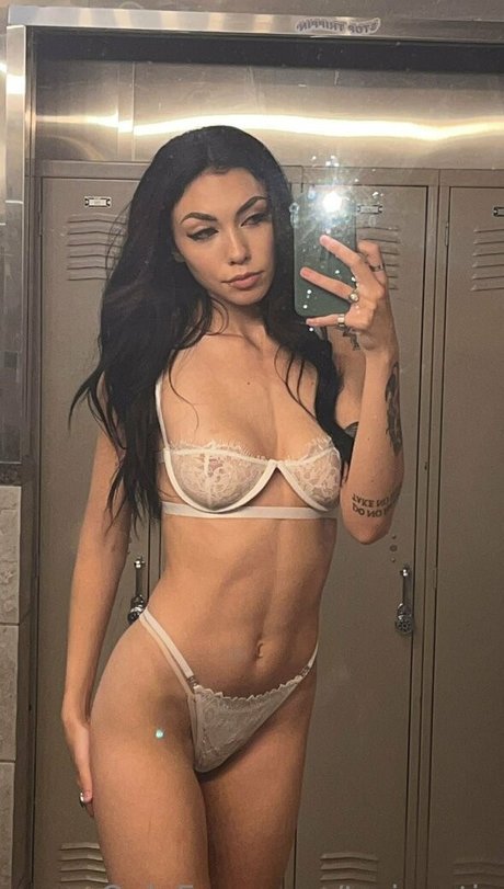 裸の女の子オンリーファンズ 無料ポルノ ギャラリー