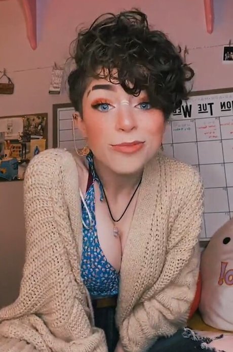 graceful addison アートポルノスター 写真