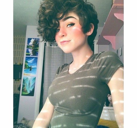 graceful addison 独占ポルノスター 画像