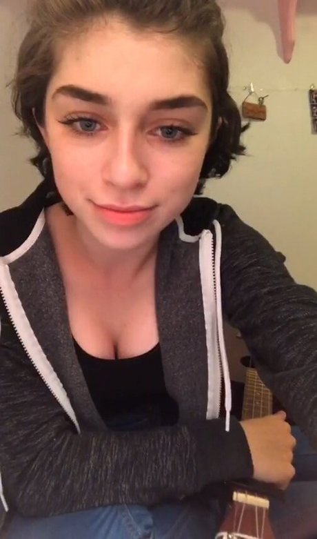 graceful addison アート女優 ギャラリー