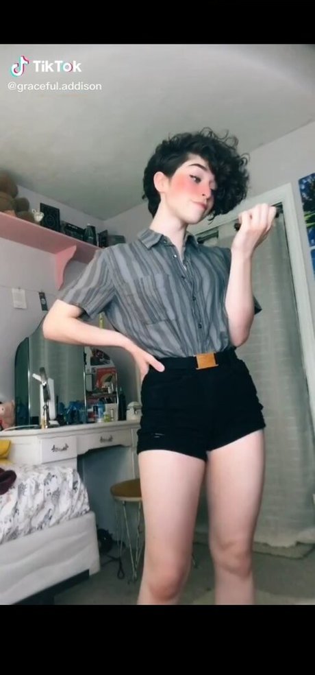 graceful addison 美しいスター 写真