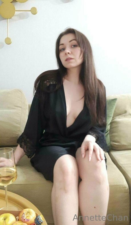 asmr ジンジャー オンリーファンズ 美しいヌード 画像