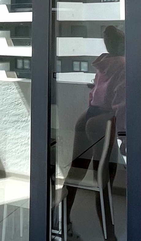 Sara Fructuoso ヌードモデル 写真