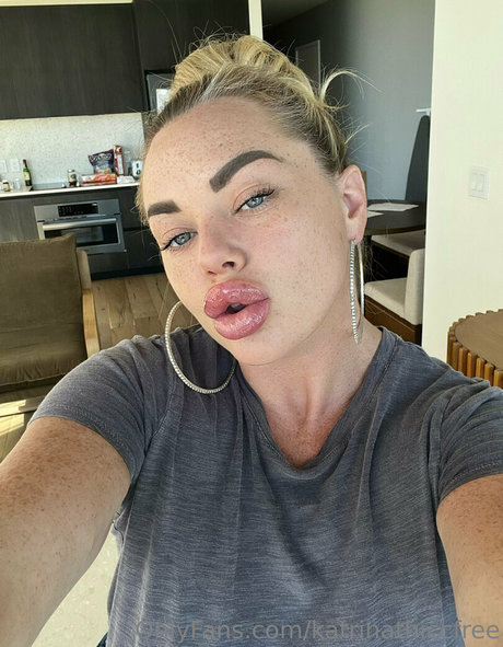 katrinathiccfree ポルノスター 高品質 ギャラリー