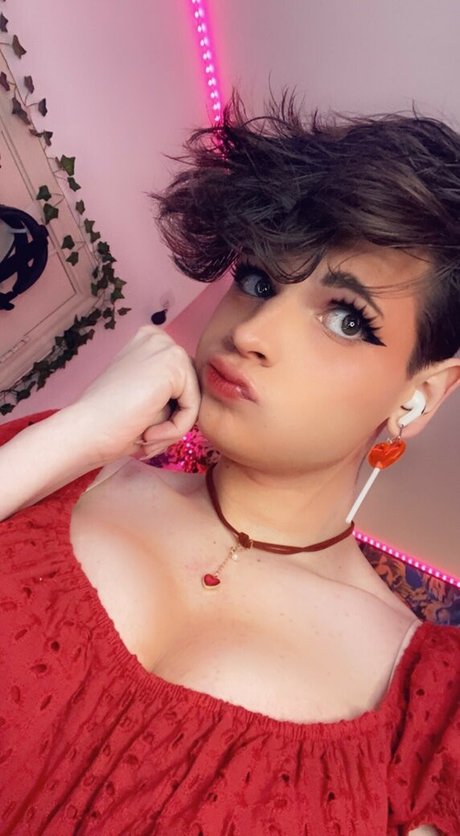 its peachybunnn 可愛いモデル 画像