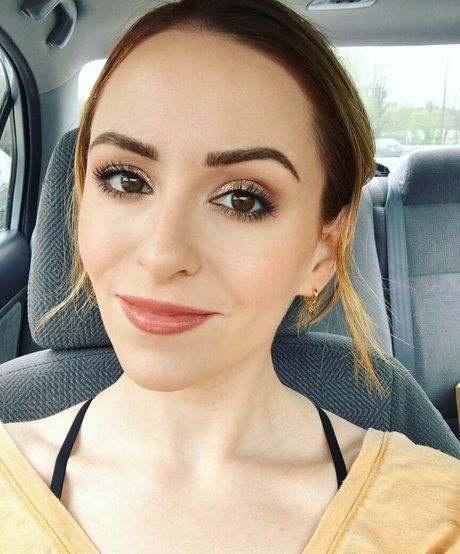 Mollie Damon 最高の女優 写真