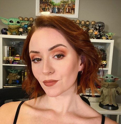 Mollie Damon ポルノモデル 写真