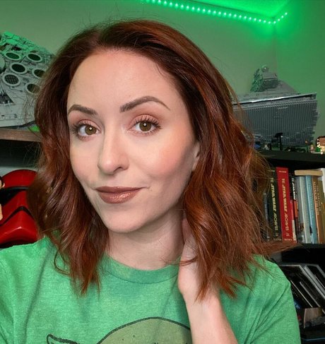 Mollie Damon アダルトモデル 画像