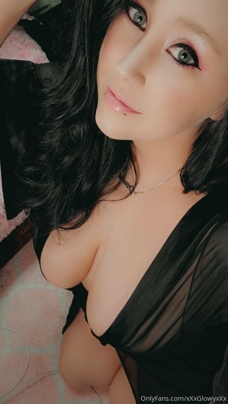 xxxglowyxxx ヌード女優 画像