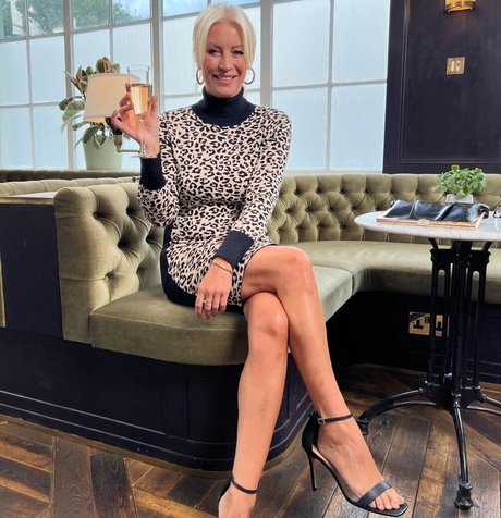 Denise Van Outen 裸の女優 アーカイブ