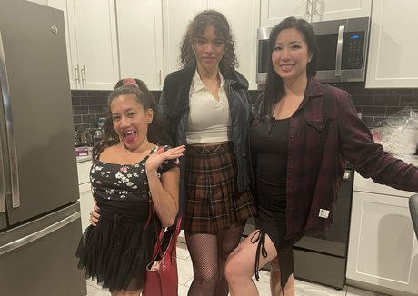 肉厚熟女オンリーファンズ 無料アダルト 画像