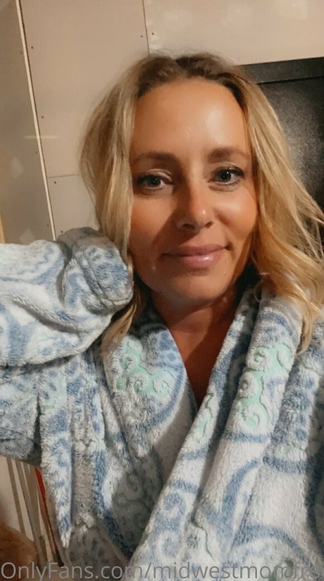 midwestmomfree トップ女優 写真