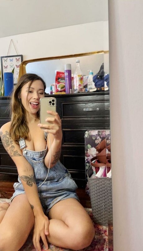 Laceyisanerd ヌードモデル 写真