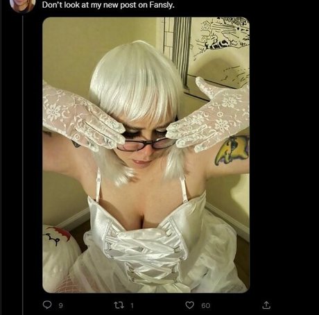 エモな痴女オンリーファンズ 無料アダルト 写真