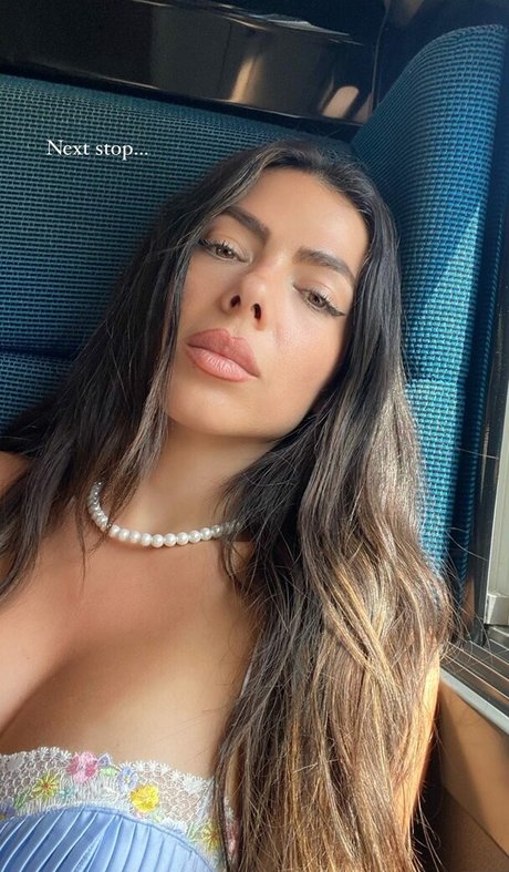 danellaurbaytv セクシー女優 画像