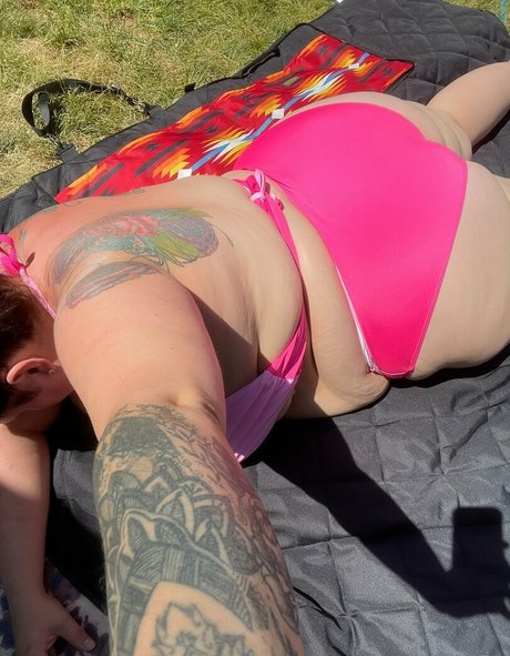 lush lauren 裸の女優 画像