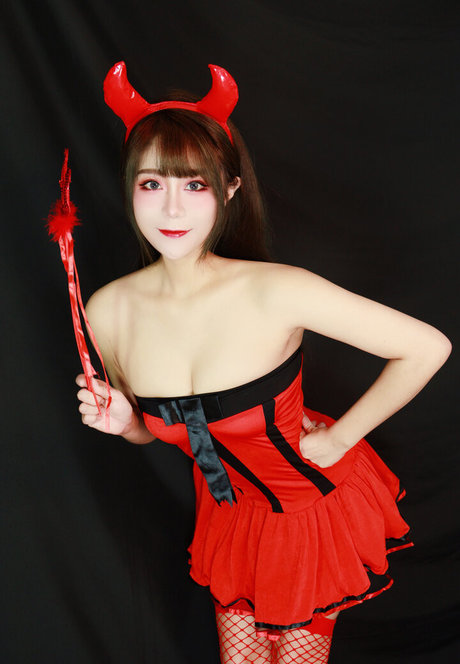 ヌード妻オンリーファンズ セクシーヌード 画像