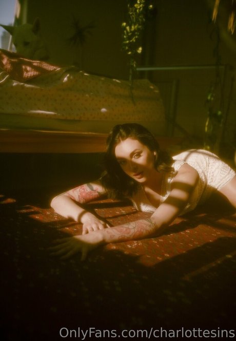 熟女オーガズムオンリーファンズ HD 画像