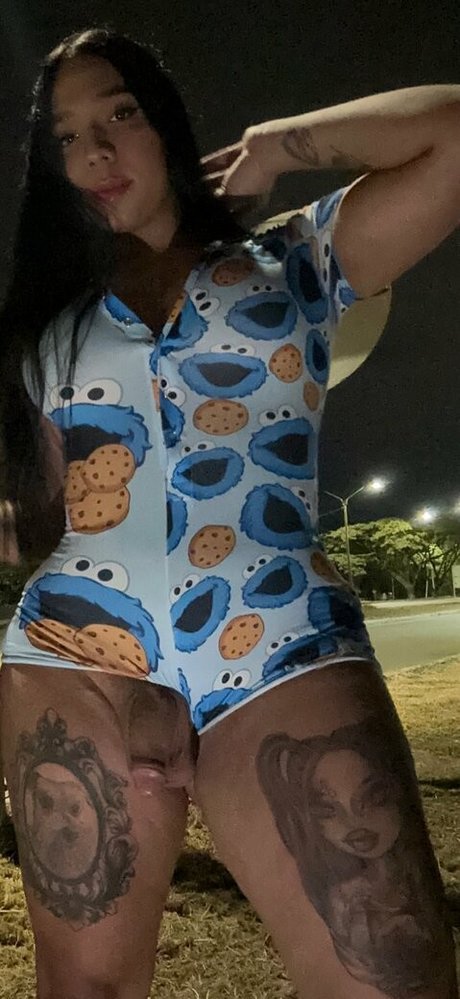 girl hotbicth プロフィール写真